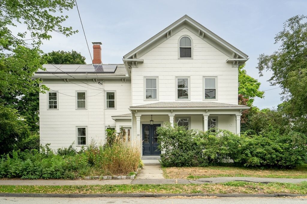 Property Photo: 39 Green St MA 02472
