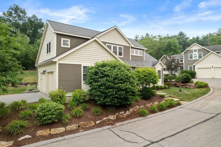 Property Photo:  3 McGill Ct 21-4  MA 01748 