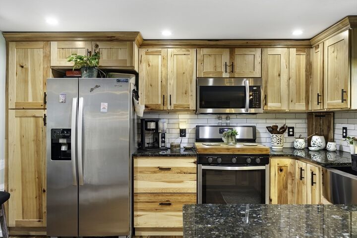 Property Photo:  284 Buck Pond Rd  MA 01085 