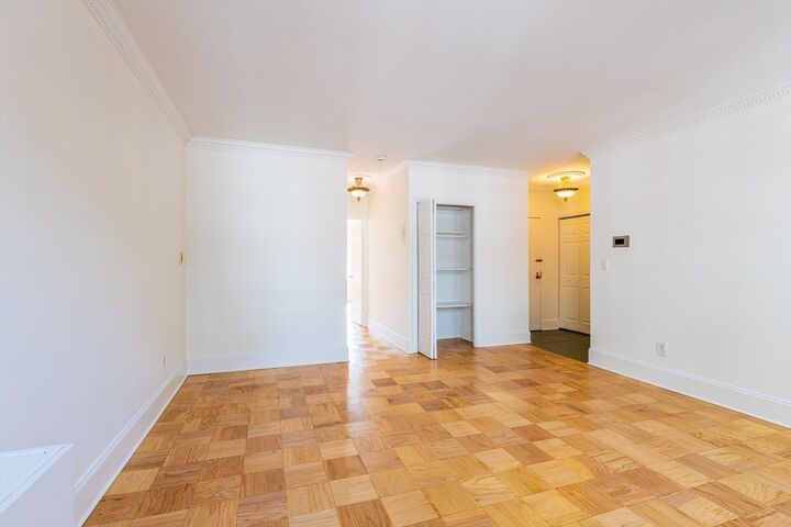 Property Photo:  17 Bowdoin St 3C  MA 02114 