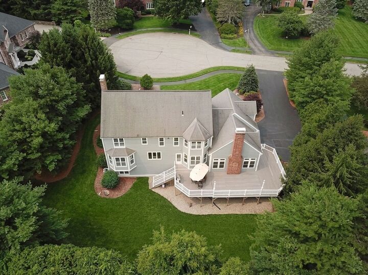 Property Photo:  9 Fieldstone Dr  MA 01545 