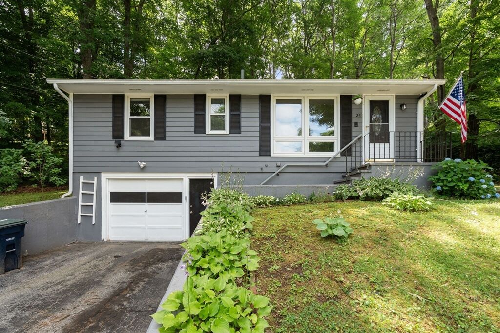Property Photo: 25 Pinedale St MA 01550