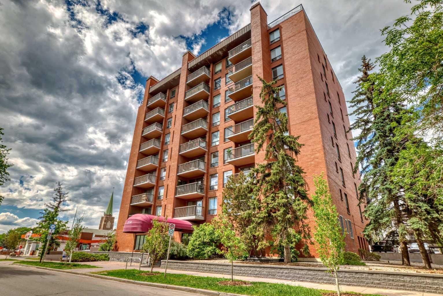 Property Photo: 1334 14 Avenue SW 205 AB T3C 0W2