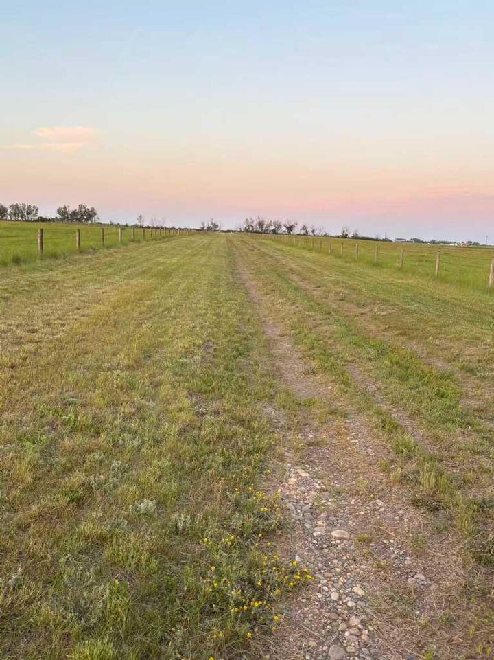Property Photo: 275183 Range Road 262 AB T0M 1B0