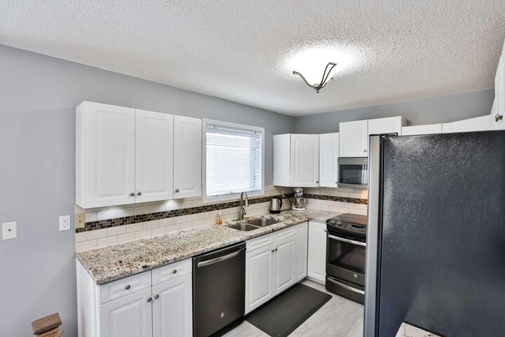Property Photo: 243 N 200 W AB T0K 2S0