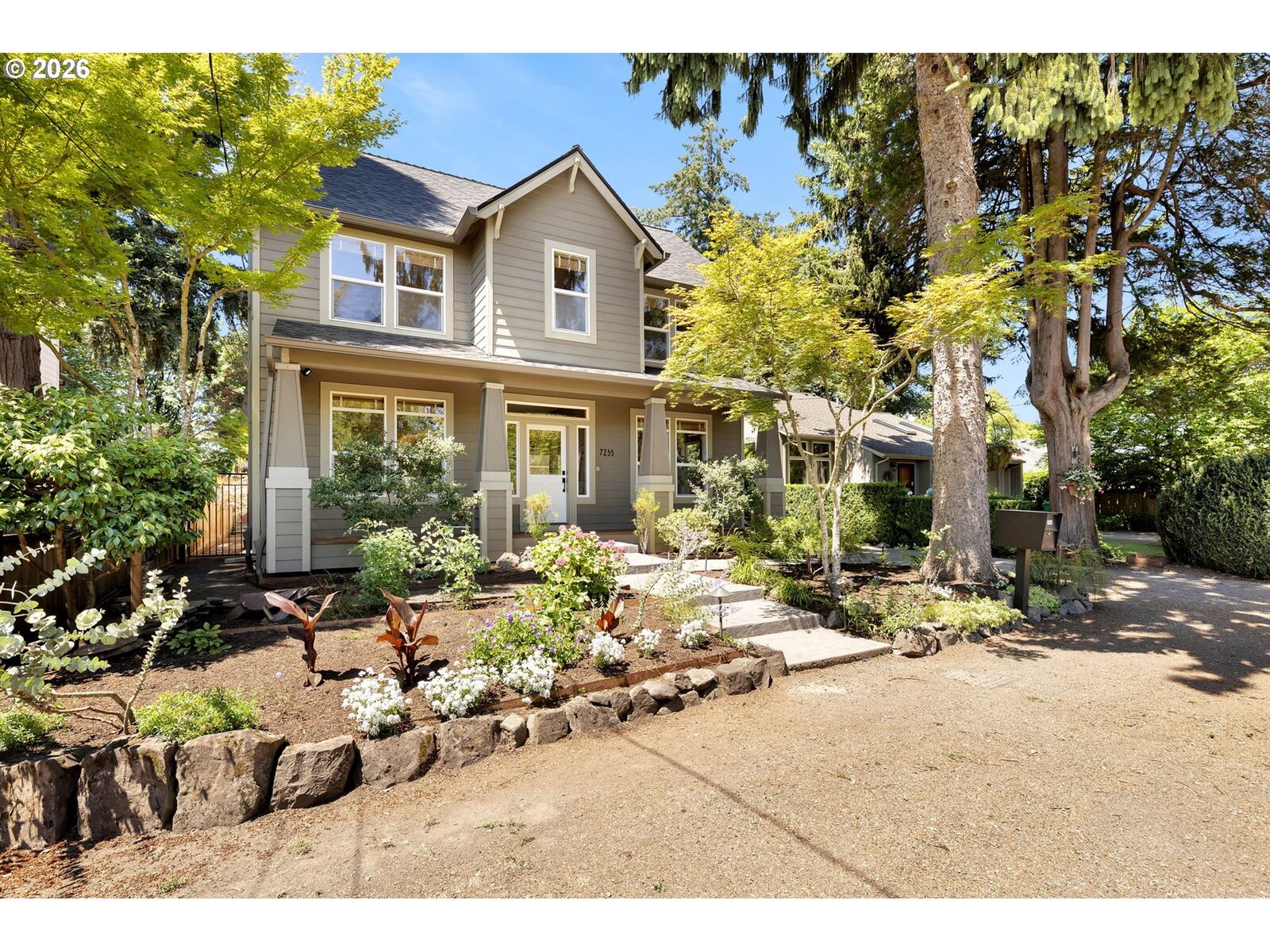Property Photo: 7233 SW 26th Ave OR 97219