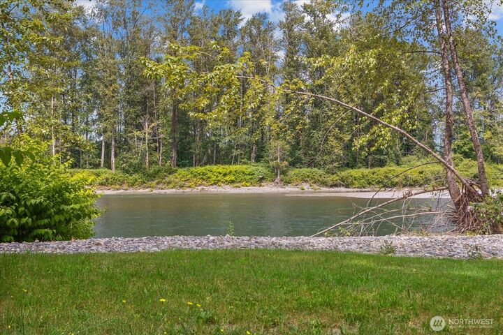 Property Photo:  27511  170th Street SE  WA 98272 