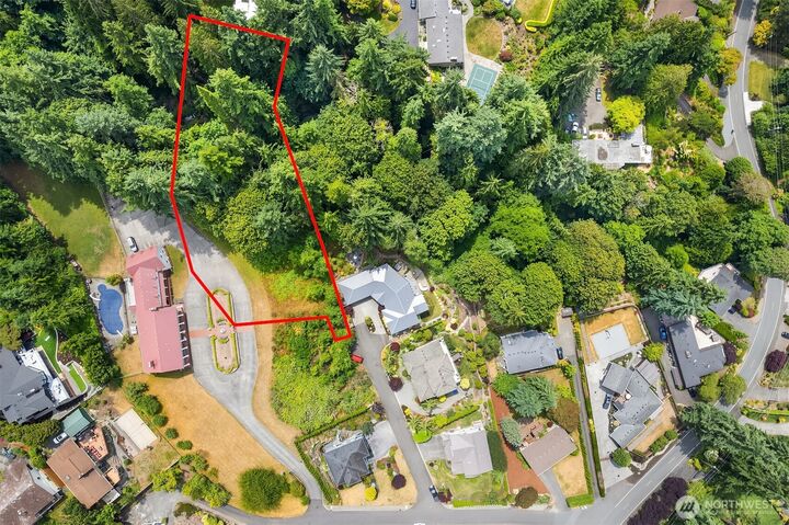 Property Photo: 8036 Cyrus Place WA 98026