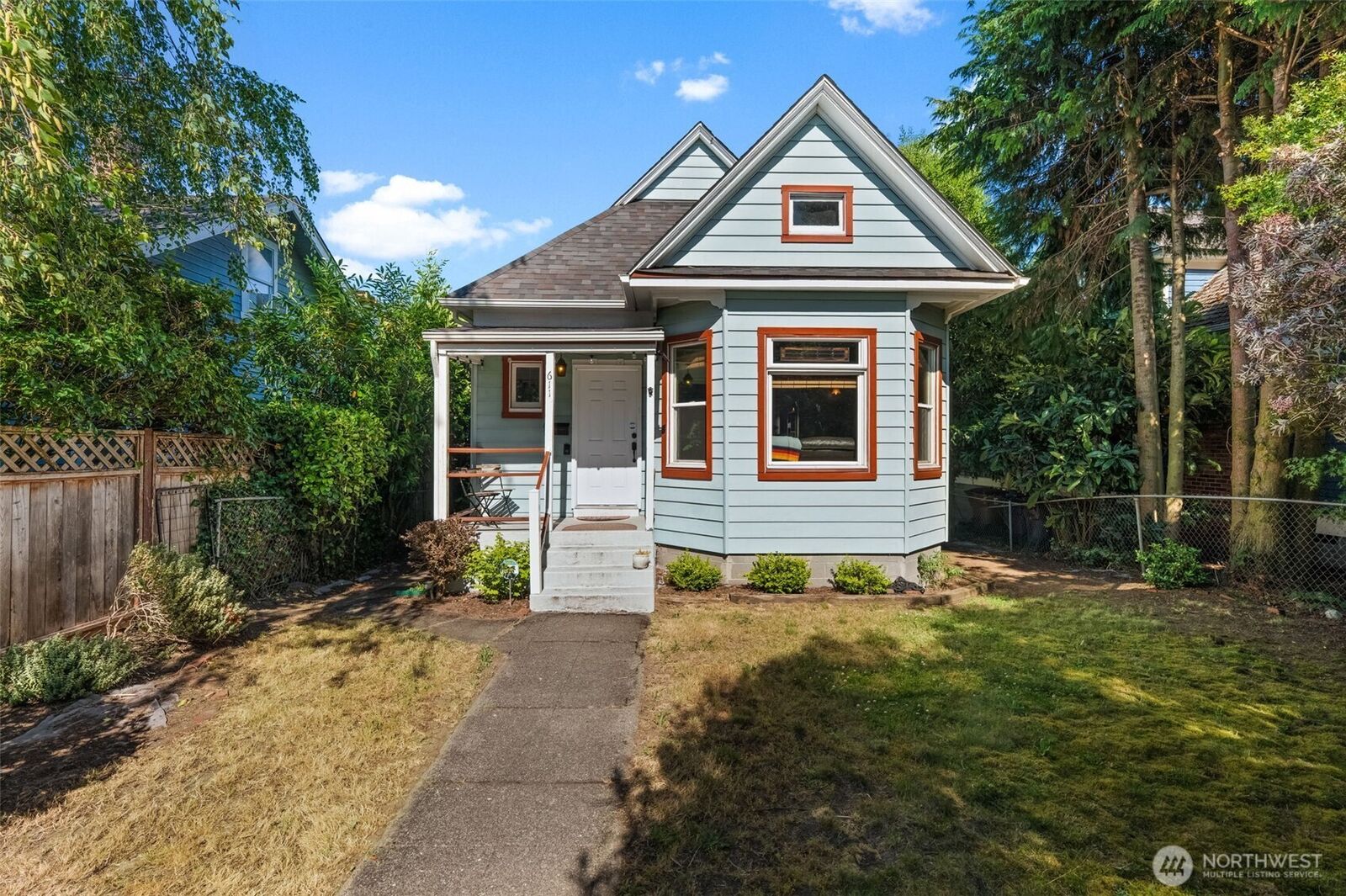 Property Photo: 611 S Grant Avenue WA 98405