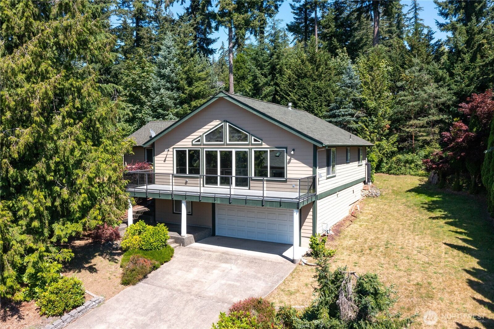 Property Photo:  3004  Haggin Street  WA 98226 