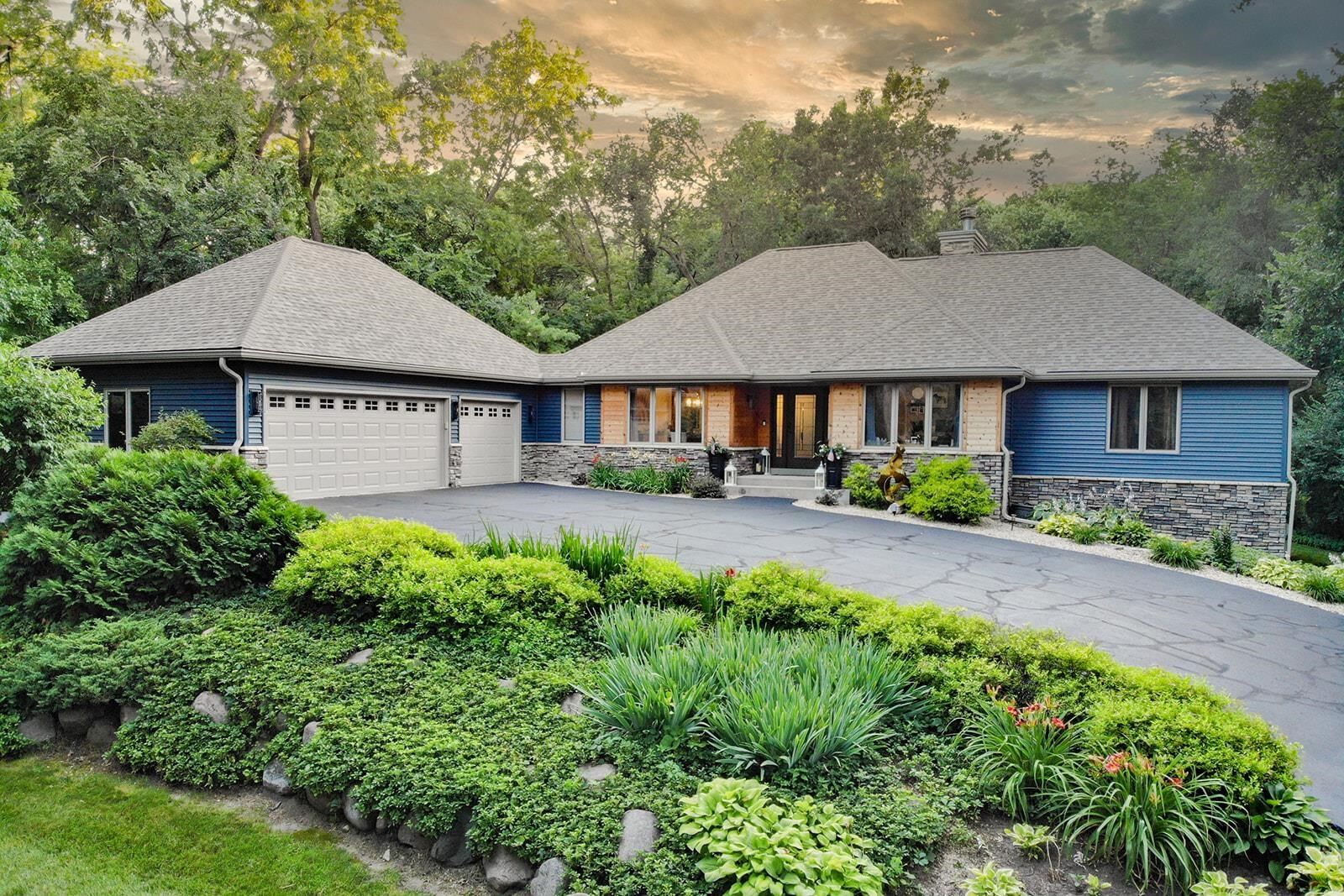 Property Photo: 9038 Sheringham Drive IL 61073