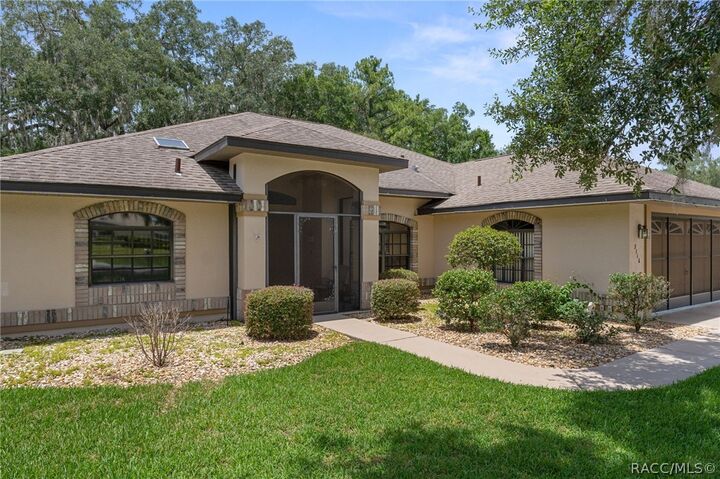 Property Photo:  3116 N Stratham Point  FL 34442 