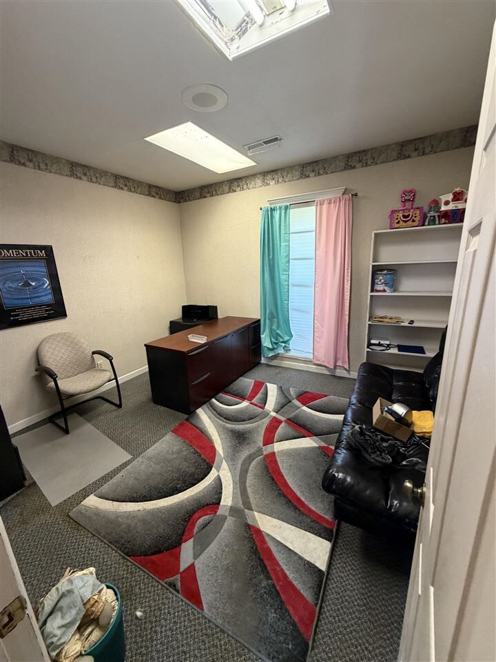 Property Photo:  2015 E State Road 32  IN 47394 