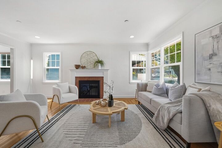 Property Photo: 1429 Maple Street CA 94402