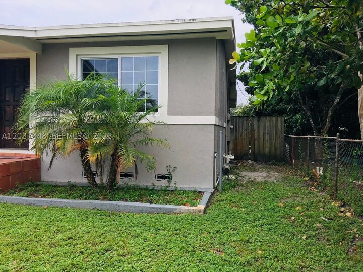 Property Photo:  6424 Meade St  FL 33024 