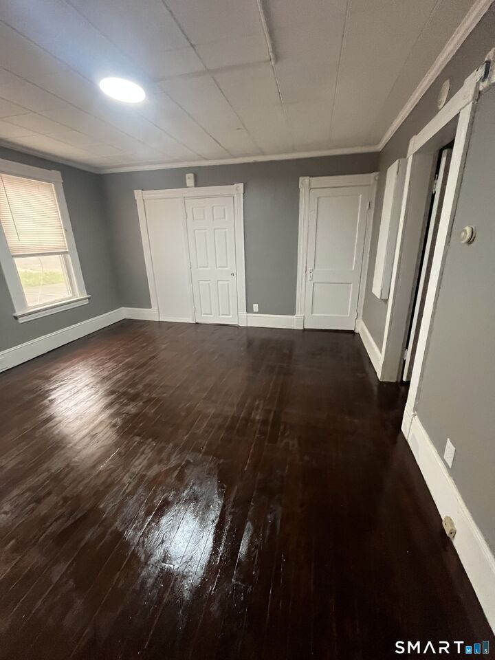Property Photo:  11 Addison Street 1st Fl  CT 06010 