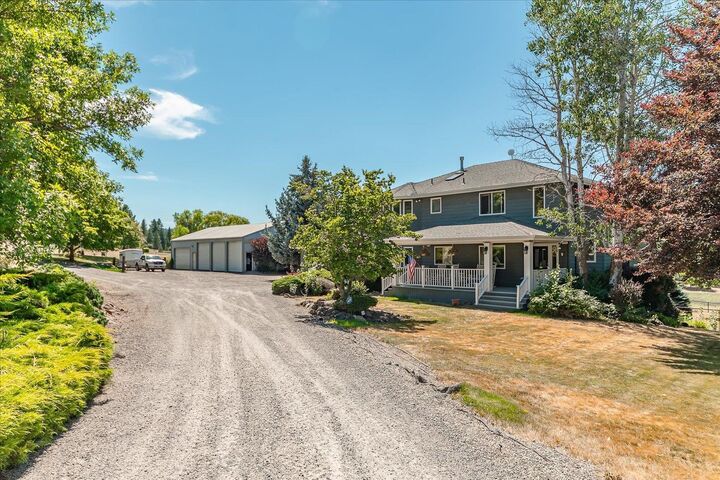 Property Photo:  4002 S Long Ln  WA 99016 
