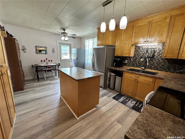 Property Photo:  124 Taylor Street  SK S0A 1S0 