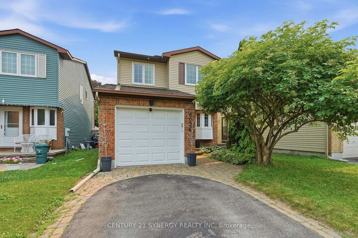 Property Photo: 6058 Forestglen Crescent ON K1C 5N4