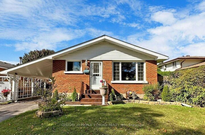 Property Photo: 78 Claymore Crescent ON L1G 6G2