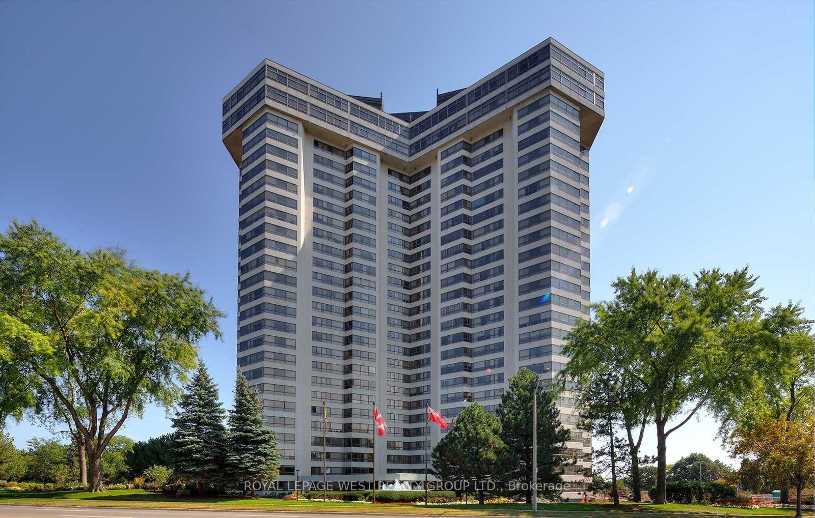Property Photo: 1300 Bloor Street 1005 ON L4Y 3Z2