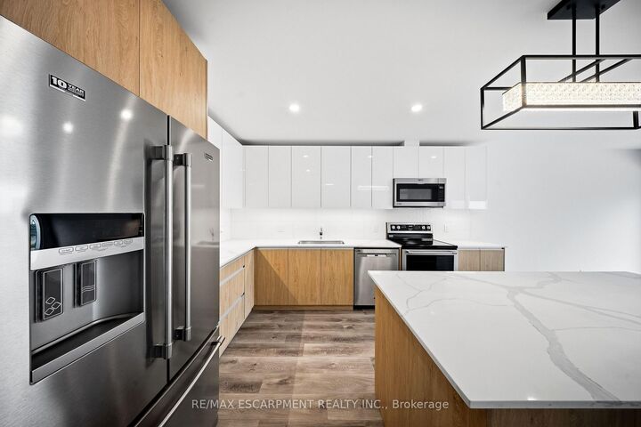 Property Photo: 31 Horizon Lane ON P1H 1V5
