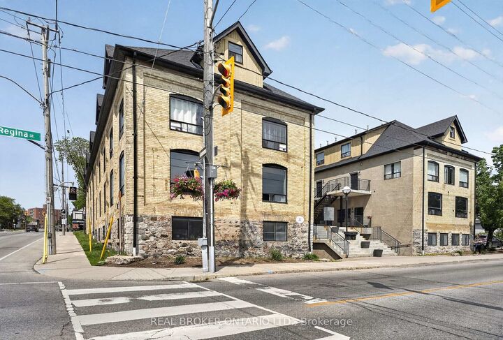 Property Photo: 12 Bridgeport Road E 9 ON N2J 2J3