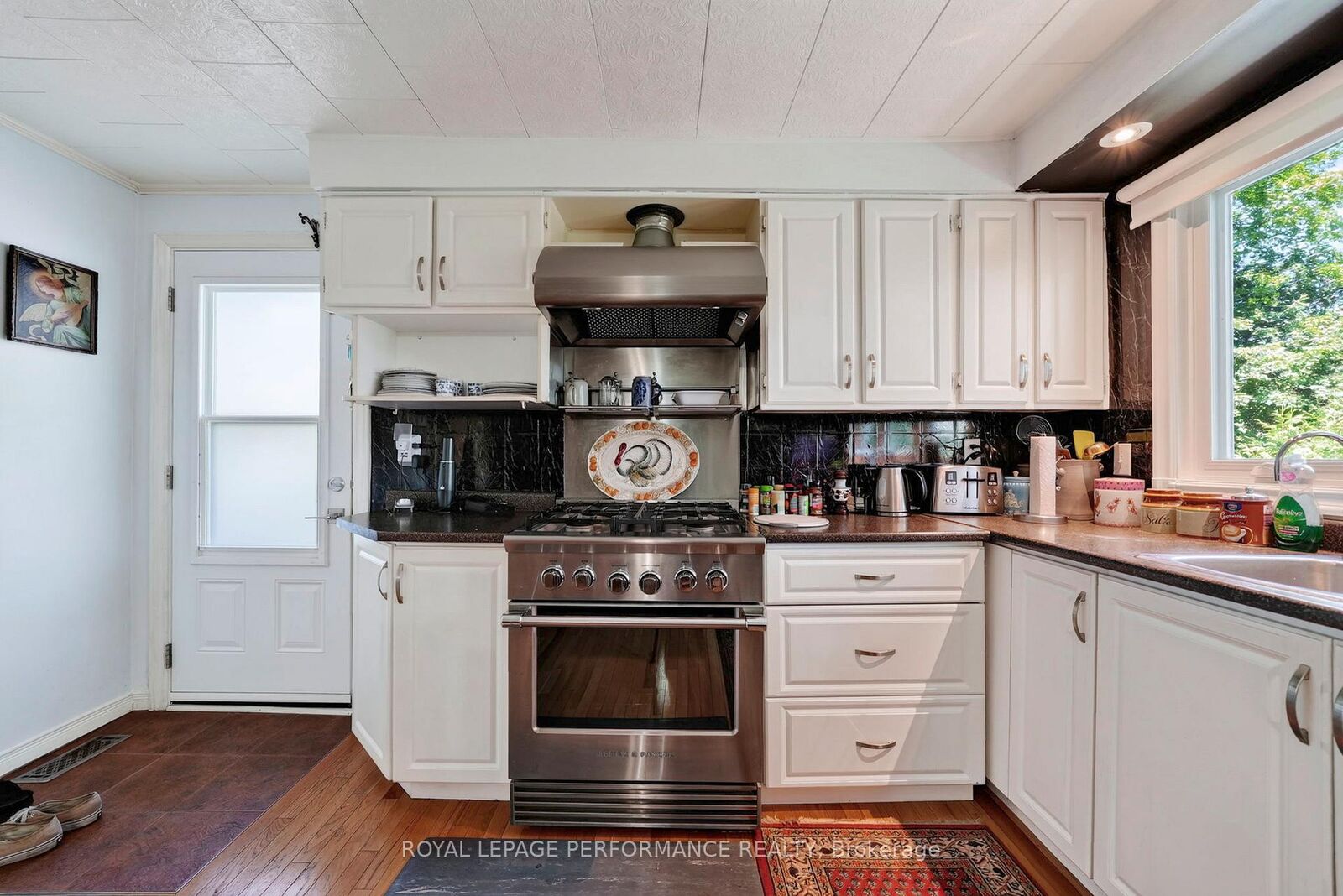 Property Photo:  22197 Parkhill Circle  ON K0C 1Z0 