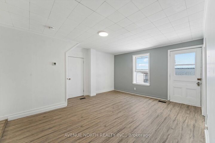 Property Photo: 6958 Notre Dame Street ON K1C 1H7