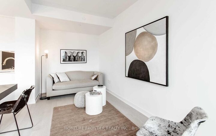 Property Photo:  106 Dovercourt Road 517  ON M6J 0G4 