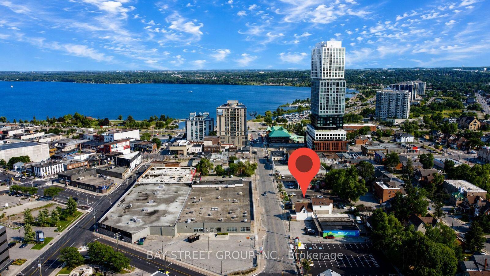 Property Photo: 66 Maple Avenue 102 ON L4N 1R8