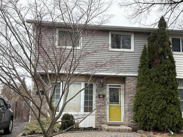 29 St. Hilda'S Court — photo 1