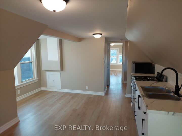 Property Photo: 148 Gibson Avenue Loft ON L8L 6J8