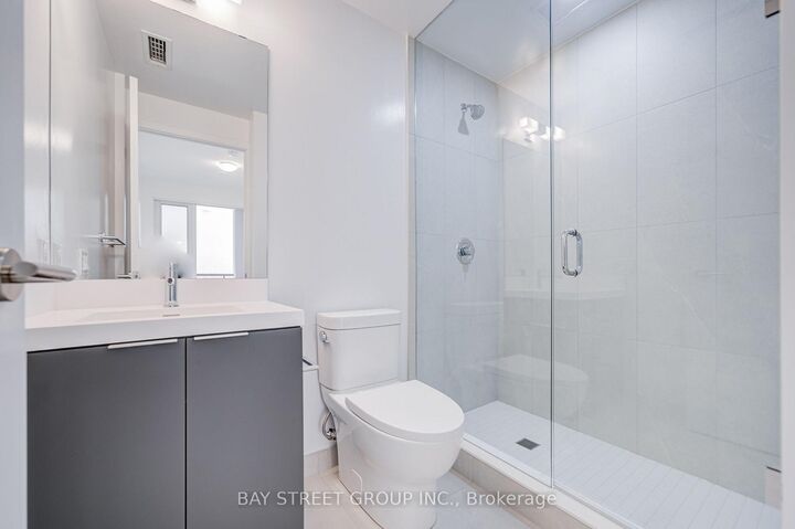 Property Photo: 5858 Yonge Street 2023 ON M2M 0C6