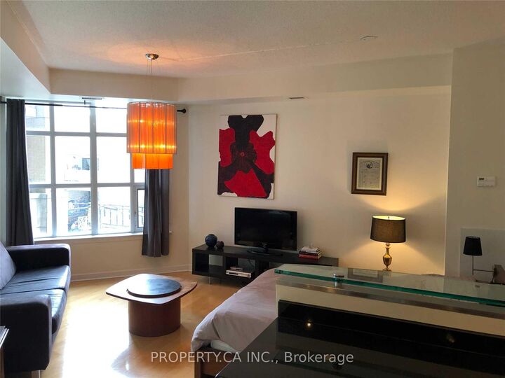 Property Photo:  438 Richmond Street W 308  ON M5V 3S6 