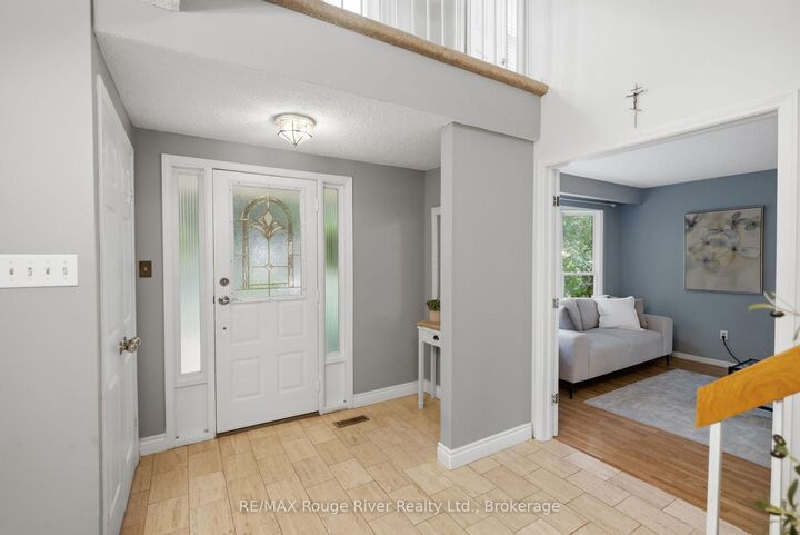 Property Photo:  813 Ironwood Court  ON L1N 6S3 