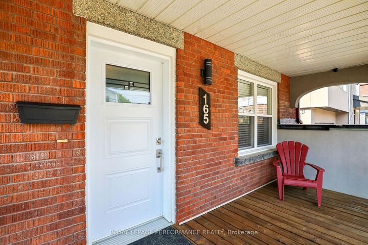 Property Photo:  165 Laval Street 165  ON K1L 7Z3 