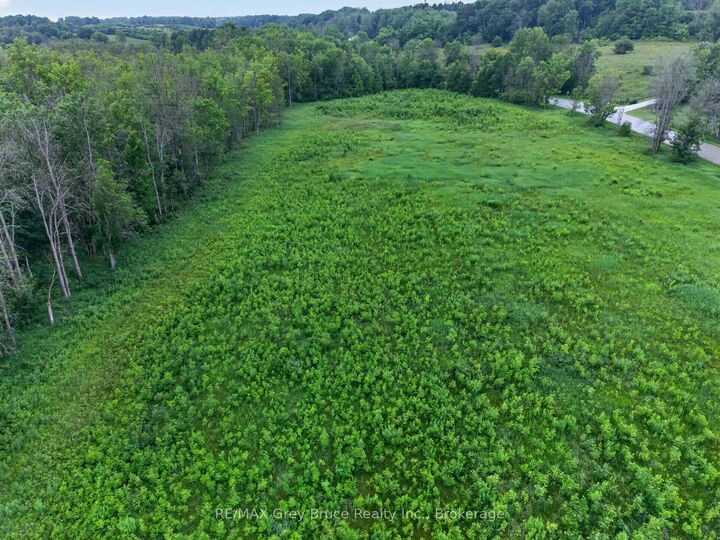Property Photo:  403211 Concession Rd 20, Georgian Bluffs Concession  ON N0H 1S0 