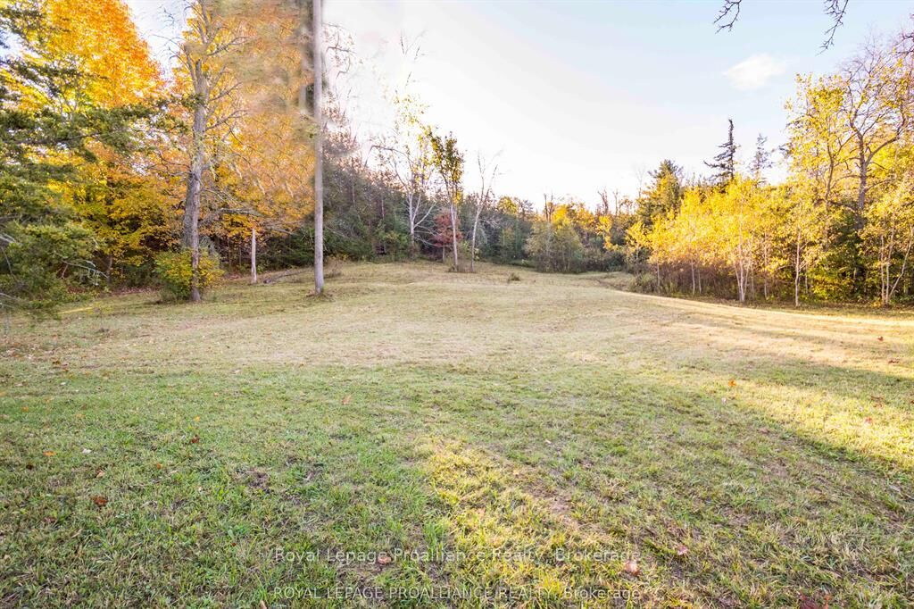 Property Photo:  863 Gunter Settlement Road  ON K8V 5P6 