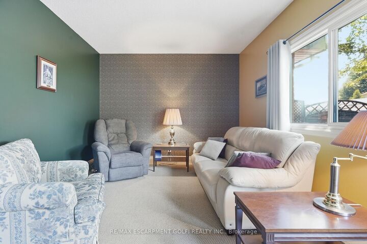 Property Photo: 185 Denistoun Street 5 ON L3C 6J6