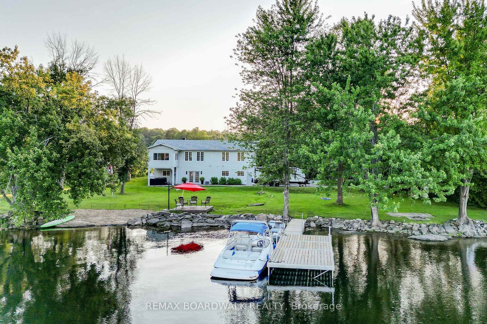Property Photo: 100 McCulloughs Landing ON K7H 3C8