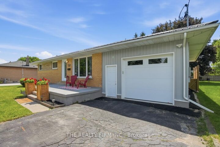 Photo de la propriété:  187 Byron Street  ON N0M 2M0 
