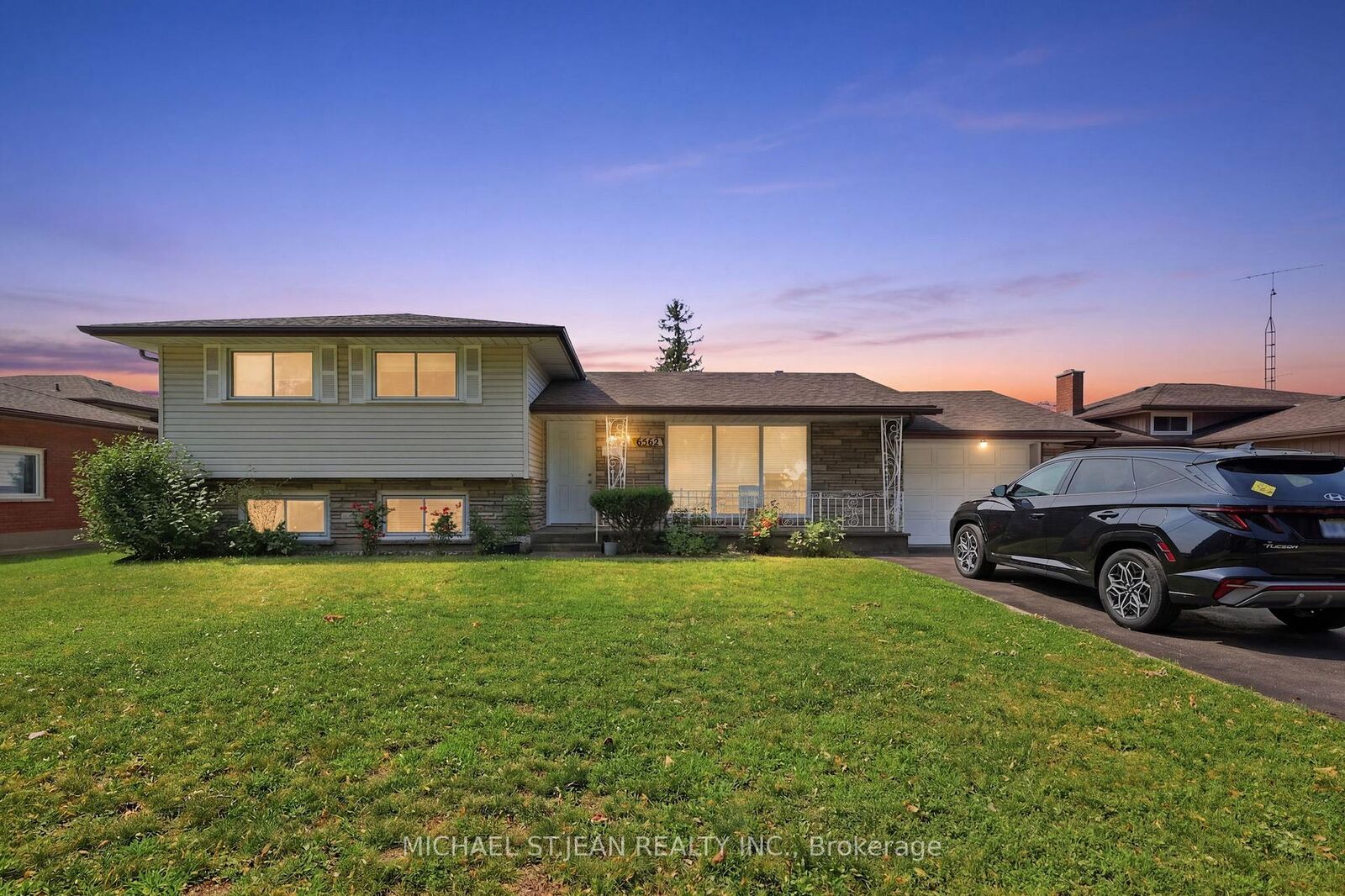 Property Photo: 6562 Glengate Street ON L2E 5S7