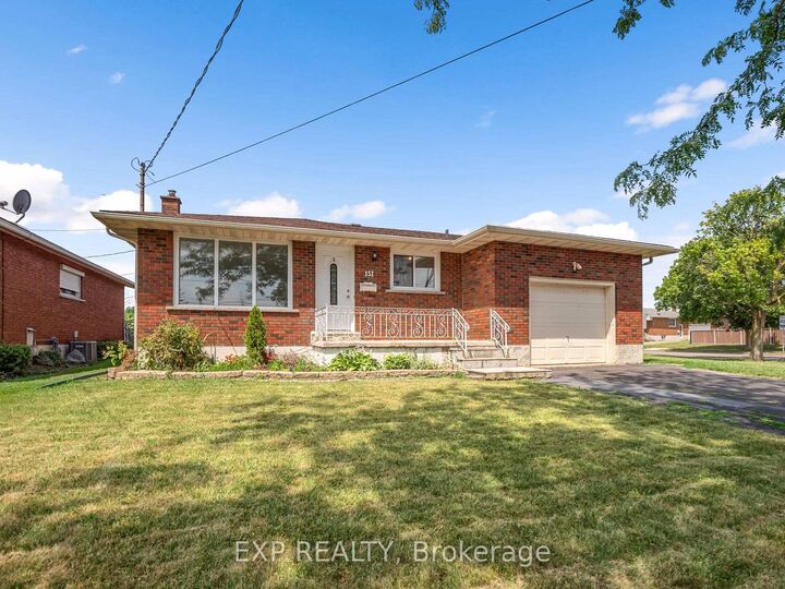 151 Wellington Street — photo 1