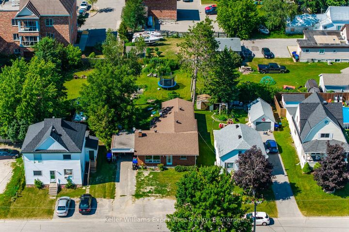 Property Photo: 9 Wolfe Street ON L9M 1B9