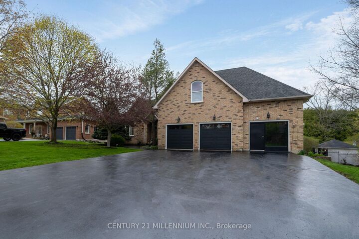 Property Photo: 49 Waterford Drive ON N0B 1T0