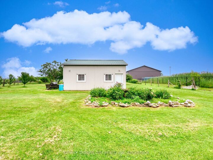 Property Photo: 1408 Fifth Street ON L2R 6P9