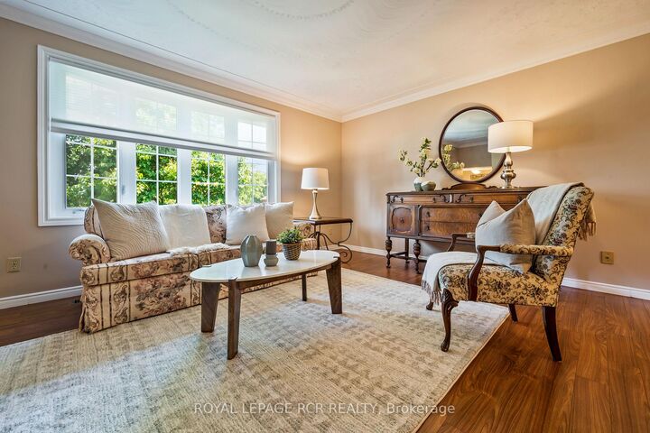 Property Photo: 137 White Pine Crescent ON N2V 1B3
