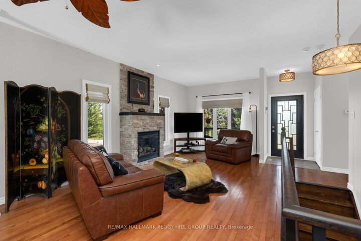 Property Photo: 22 Bachly Avenue ON L0K 1N0