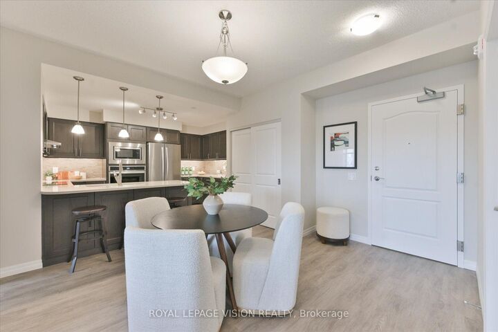 Property Photo:  440 William Graham Drive 403  ON L4G 7C7 